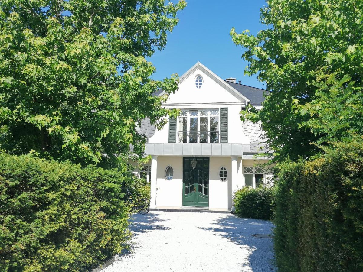 Villa Julian Doppelzimmer Aurich Esterno foto
