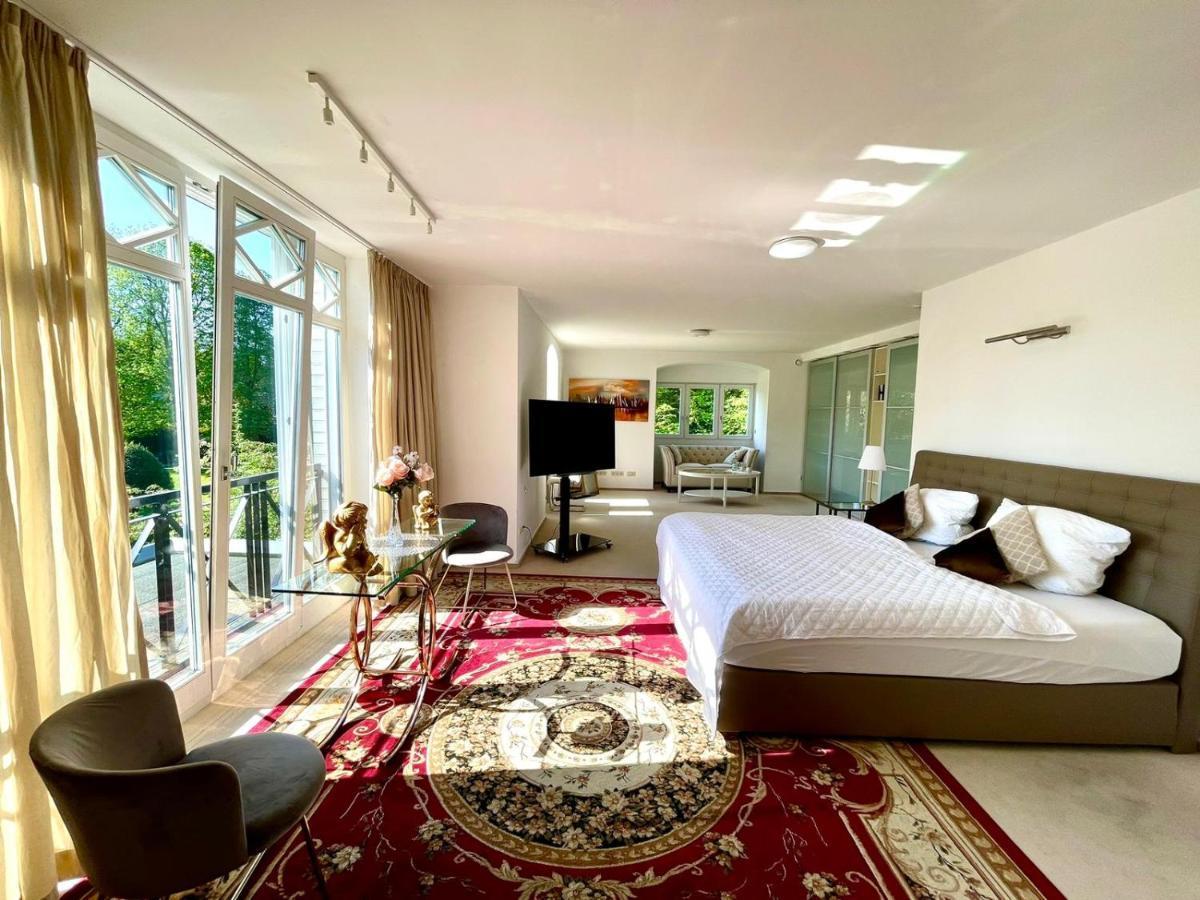 Villa Julian Doppelzimmer Aurich Esterno foto